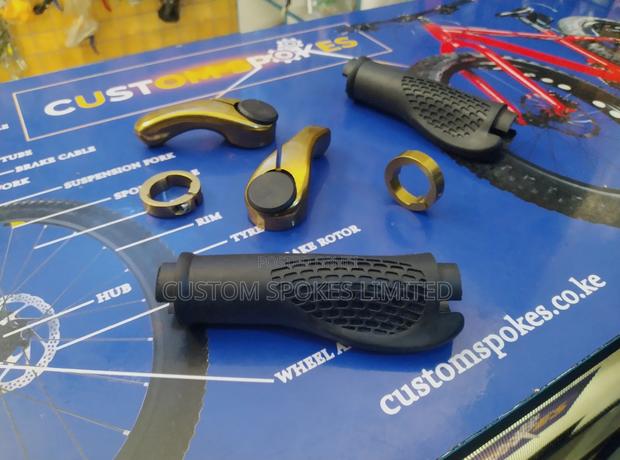 Handlebar Grips (Golden Bar Ends) - thumbnail 3
