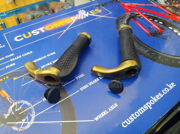 Handlebar Grips (Golden Bar Ends)