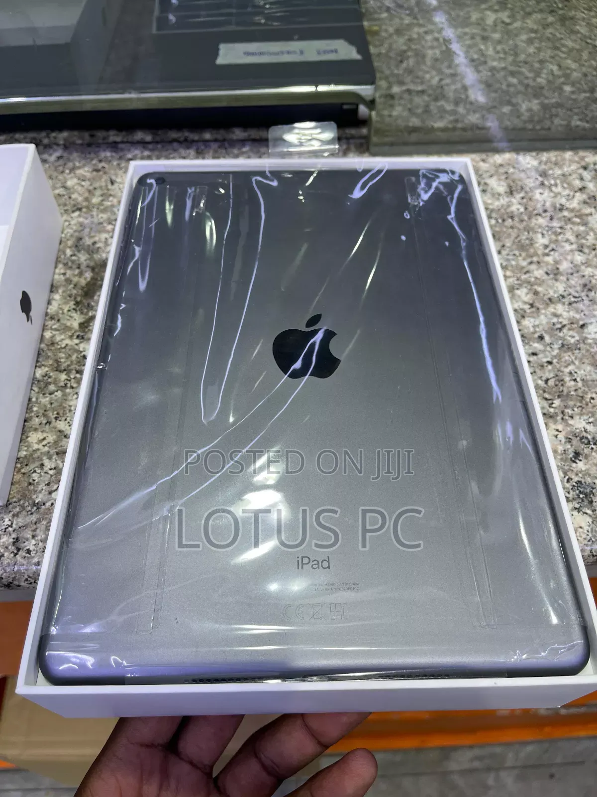 New Apple iPad 10.2 (2020) Wi-Fi 32 GB Gray