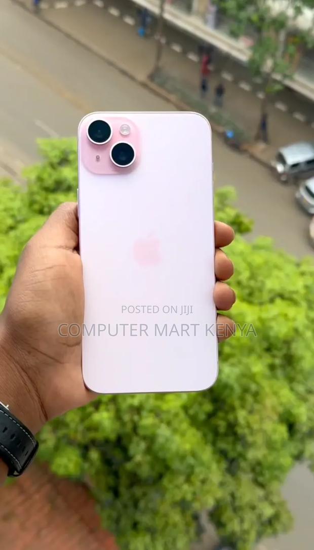 Apple iPhone 15 Plus 128 GB Pink - main view