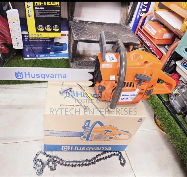 Husqvarna Power Saw 272 - main view