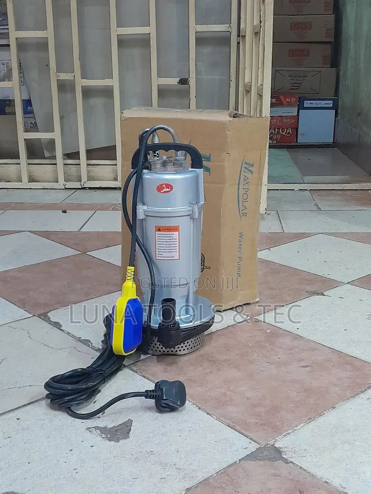35m Head 115l/Min 35h.Max 1hp Maxpolar Pump.