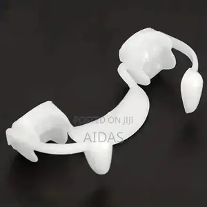 Halloween Retractable Vampire Fangs