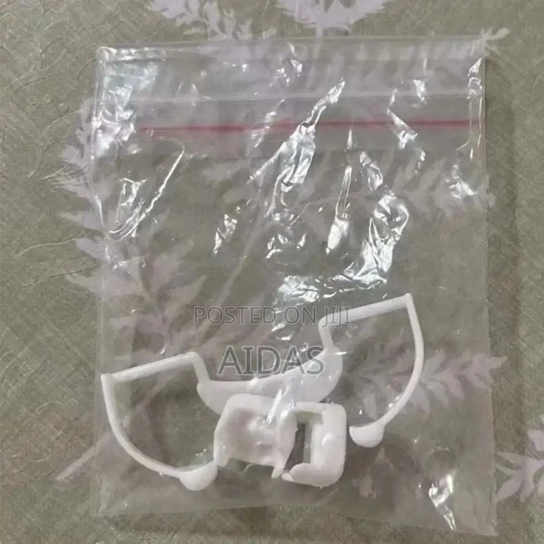 Halloween Retractable Vampire Fangs