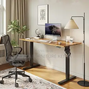 Office Desk: 140cm Height Adjustable Electric Standing Desk