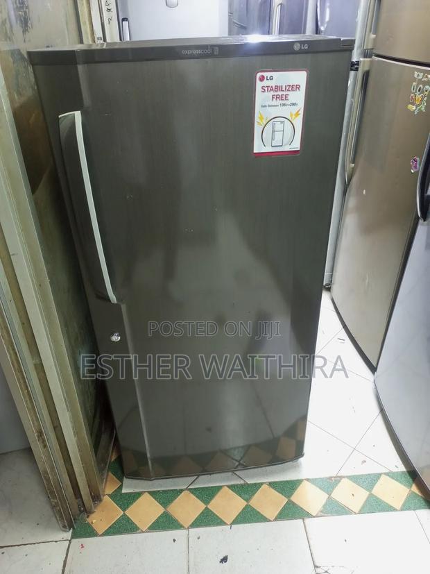 High Quality Medium Fridge - thumbnail 2