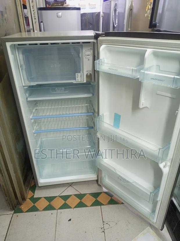 High Quality Medium Fridge - thumbnail 5