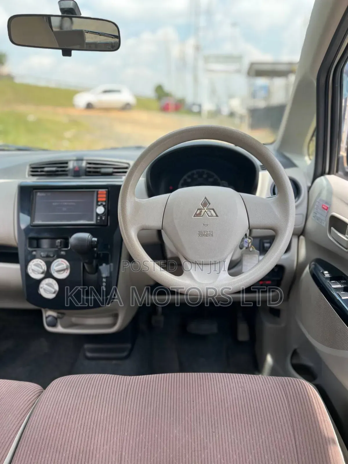 Mitsubishi EK Wagon 660 FWD 2017 Silver