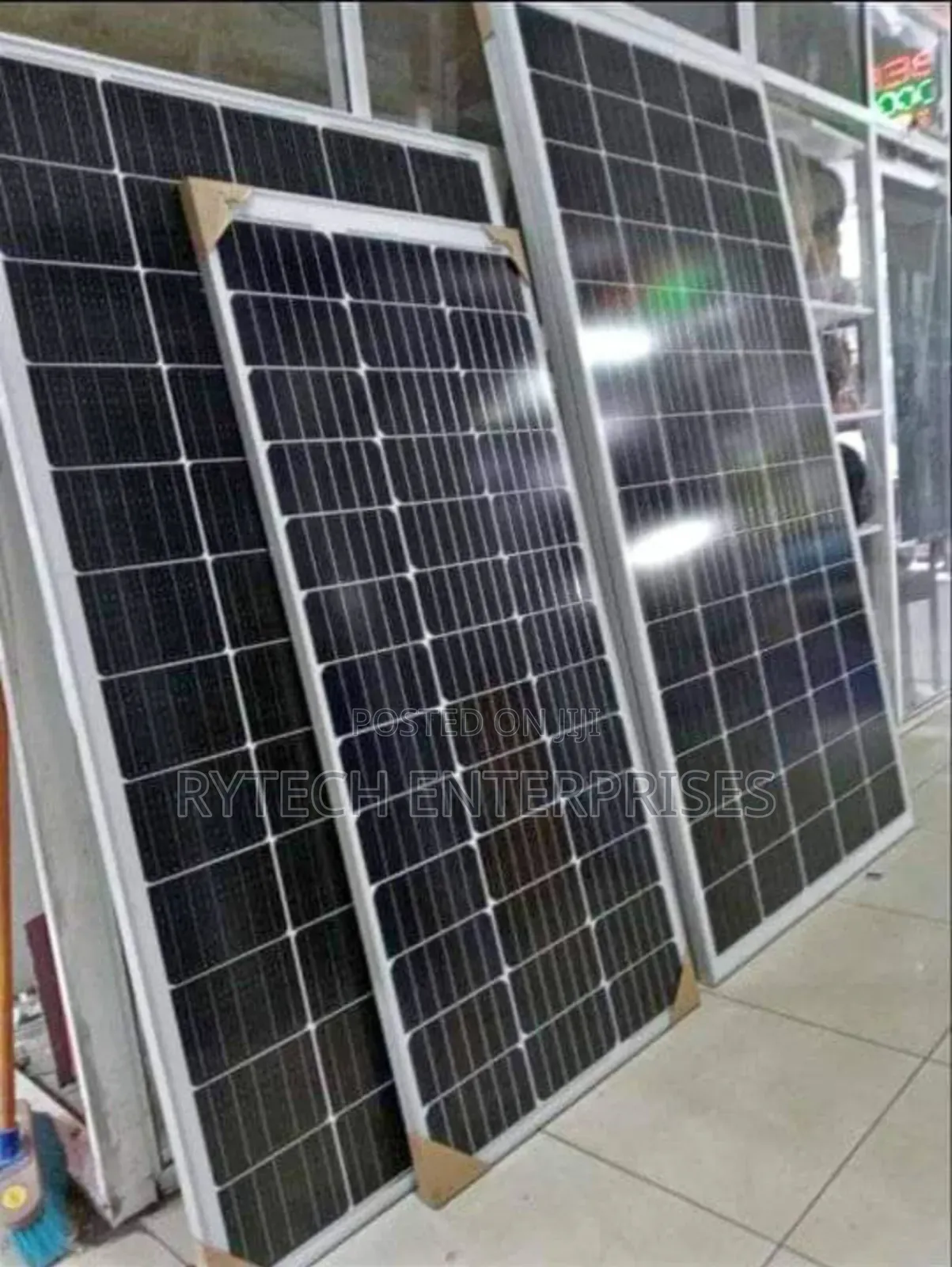 Guarantee Solar Panel, 300 Watts
