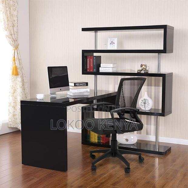 Office Chair: Ergonomic Breathable Mesh Office Chair