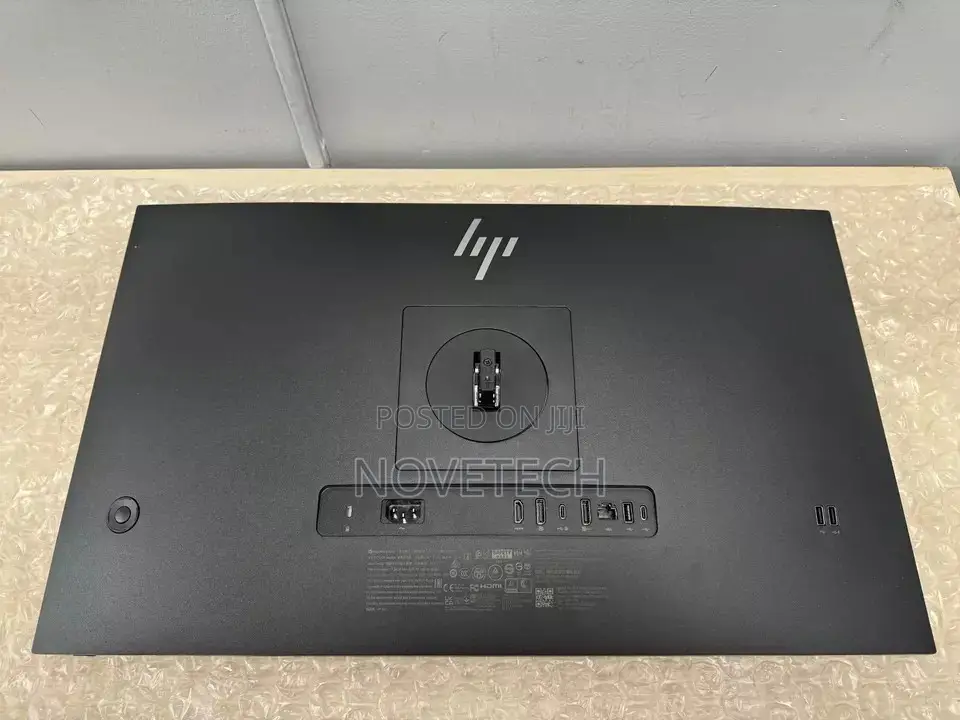 HP E27u G5 27" 2560 X 1440 75 Hz USB-C QHD Black Monitor