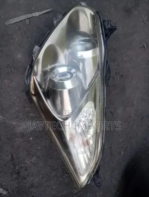 Wish 2005 Headlight Xenon Bulb
