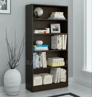 Bookshelf / Display Shelf