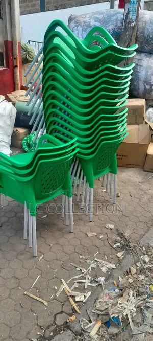 New Plastic Chairs With Metal Tubing Legs