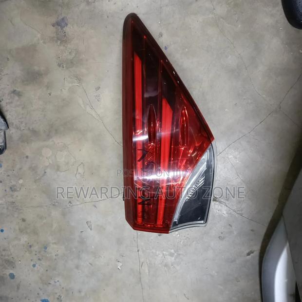 Fortuner New Model Taillight. - thumbnail 3