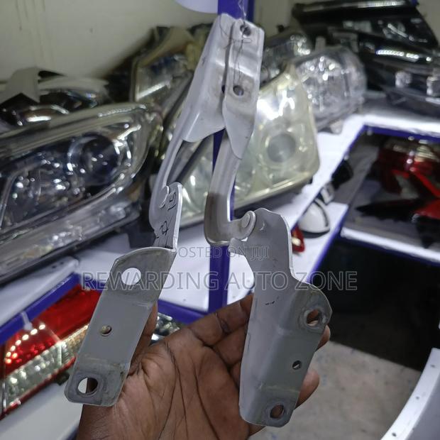 Outlander New Model Bonnet Hidges. - thumbnail 2