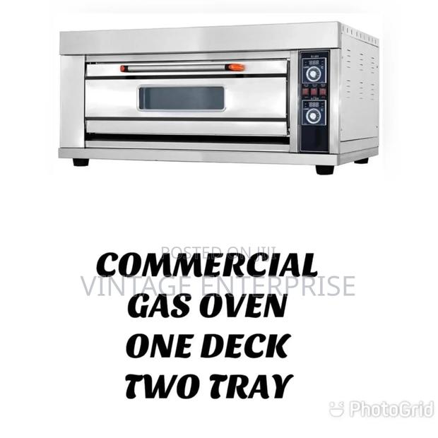 *Commercial Oven Commercial Oven** - main view