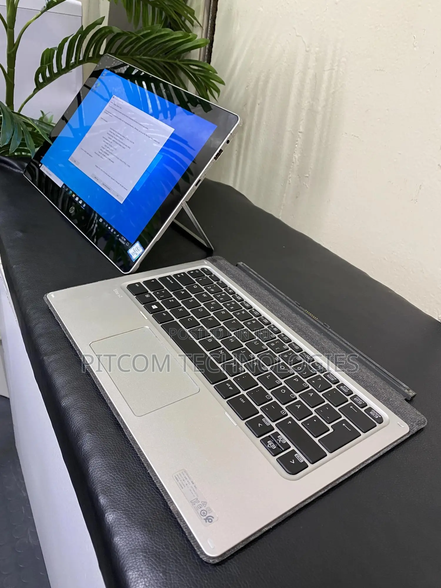 Laptop HP Elite X2 1012 8GB SSD 256GB