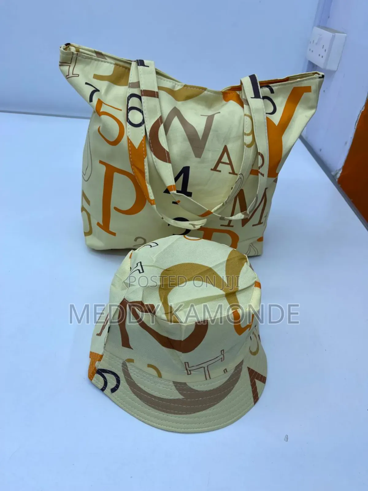 Beach Bucket Hat+Handbag