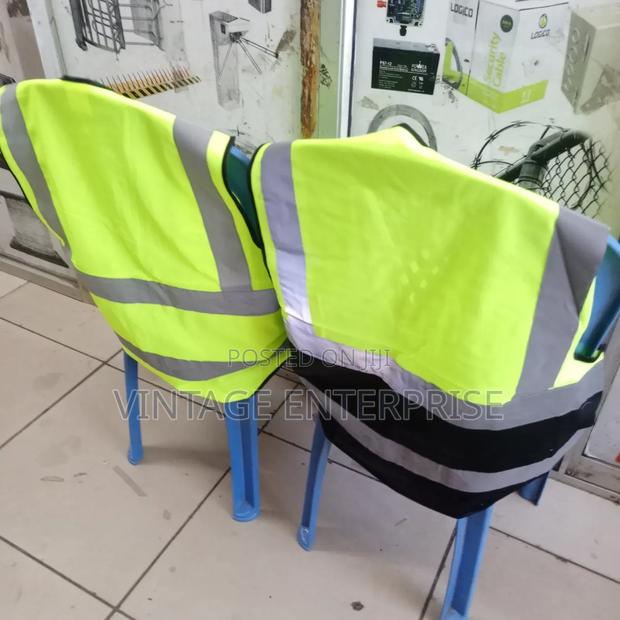 Reflector**Safety Reflector**//Reflector**Safety Reflector** - thumbnail 3