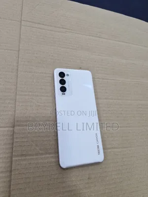 Tecno Camon 18 128 GB White