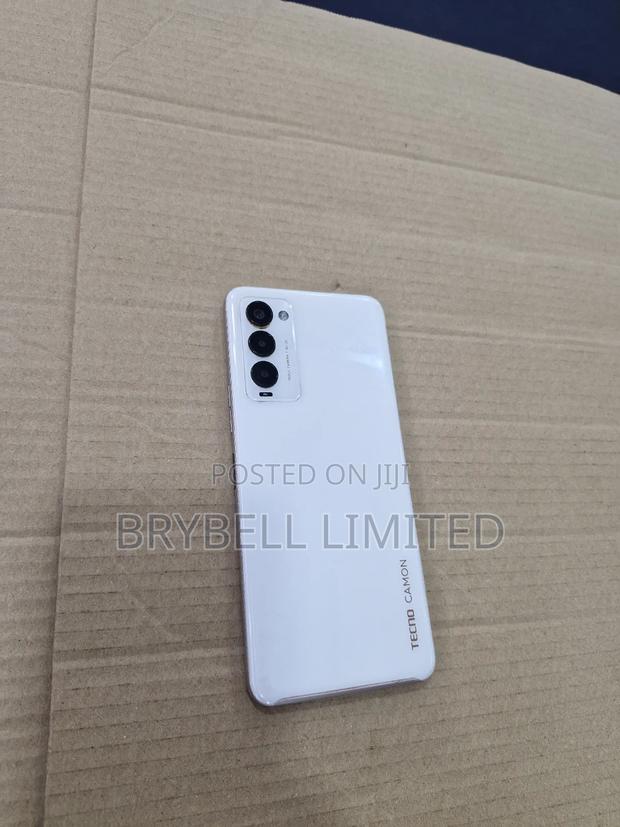 Tecno Camon 18 128 GB White - thumbnail 3