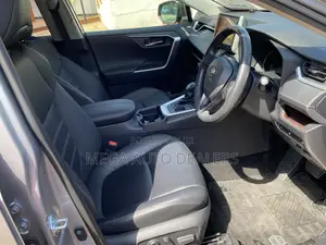 Toyota RAV4 2019 Silver