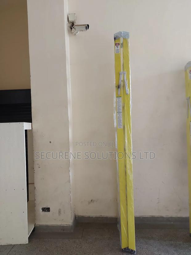 9ft/9steps/2.7m Fibreglass Double Sided a Type Ladders - thumbnail 2