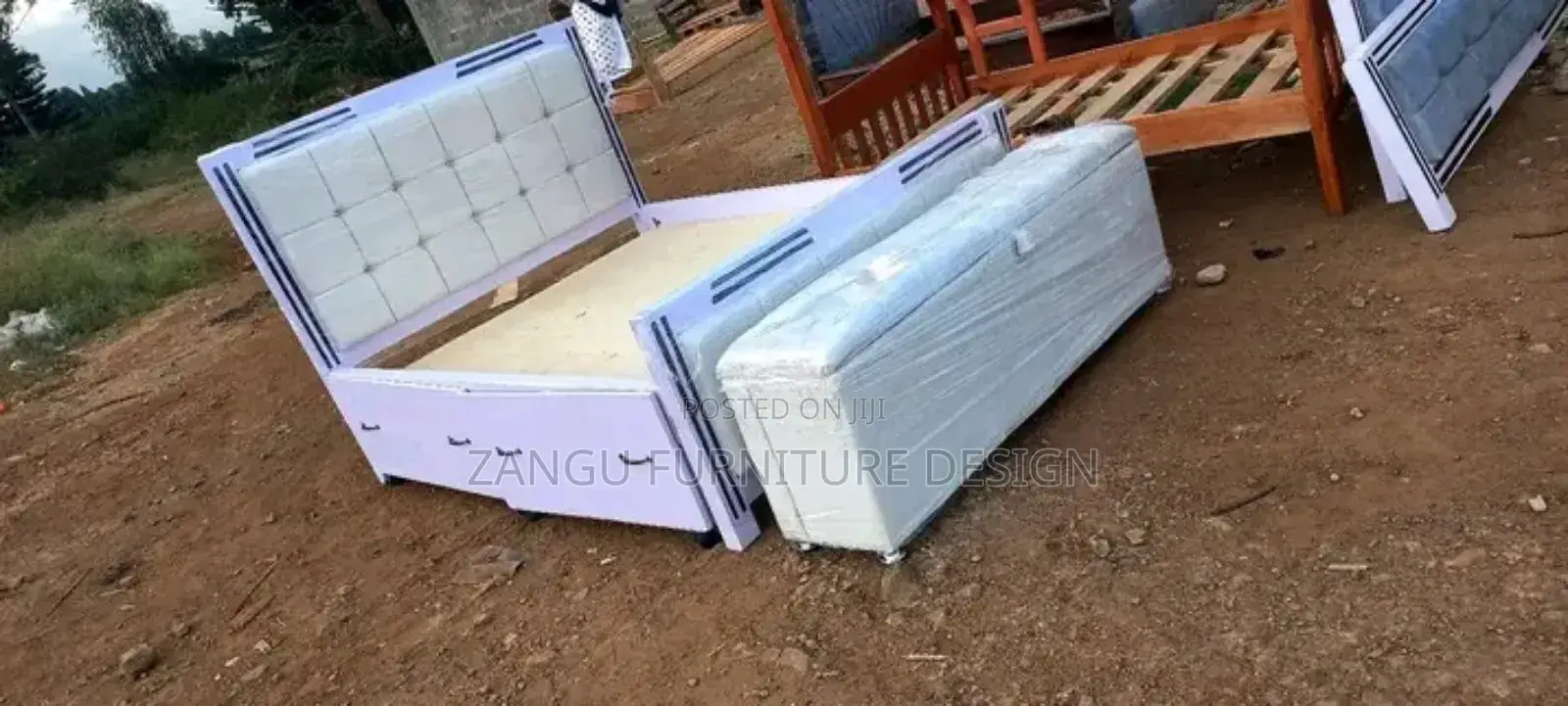 Remarkable Beds (Drawer 5500/-)