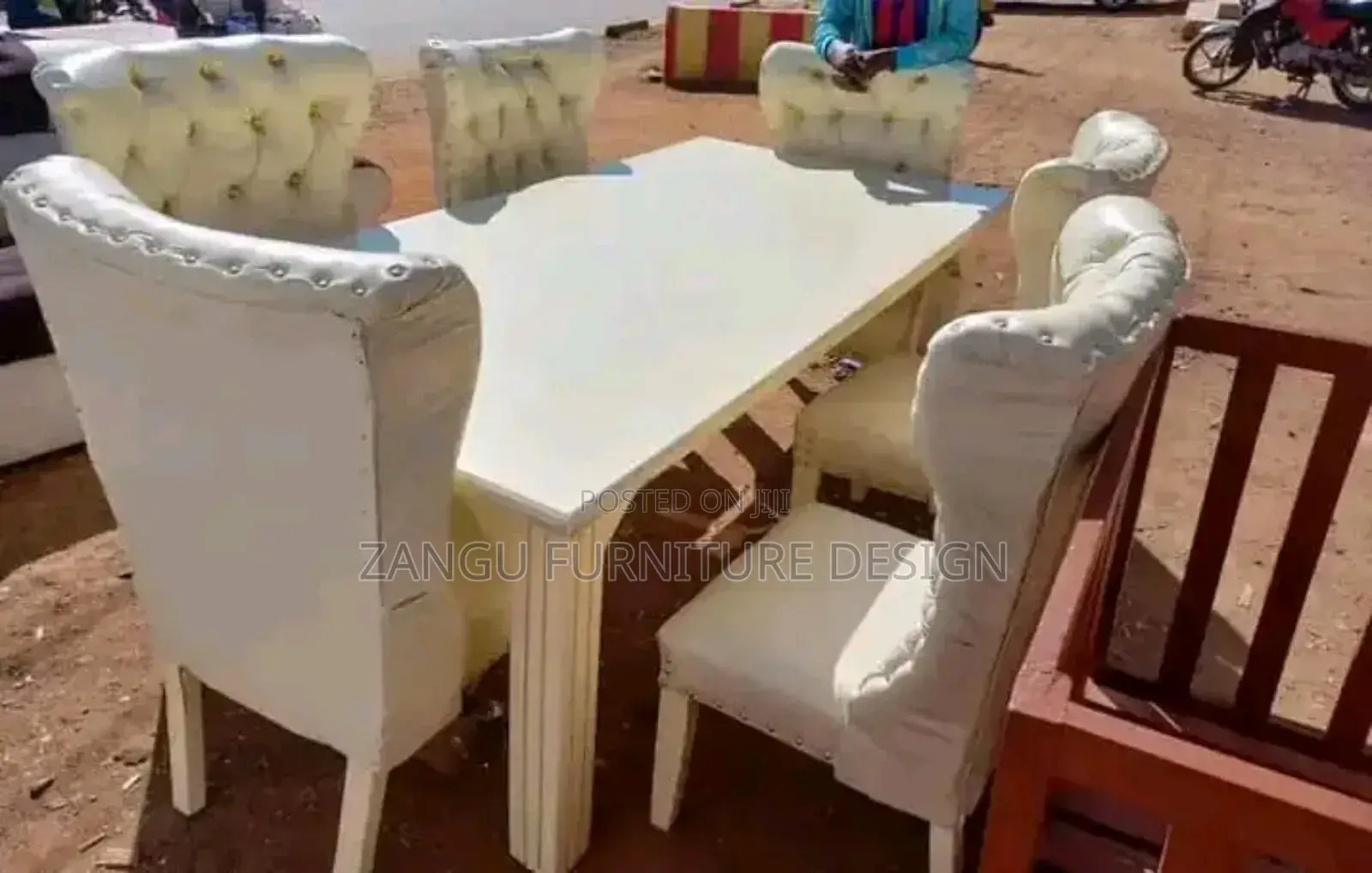 Dazzling Smart Dinning Set