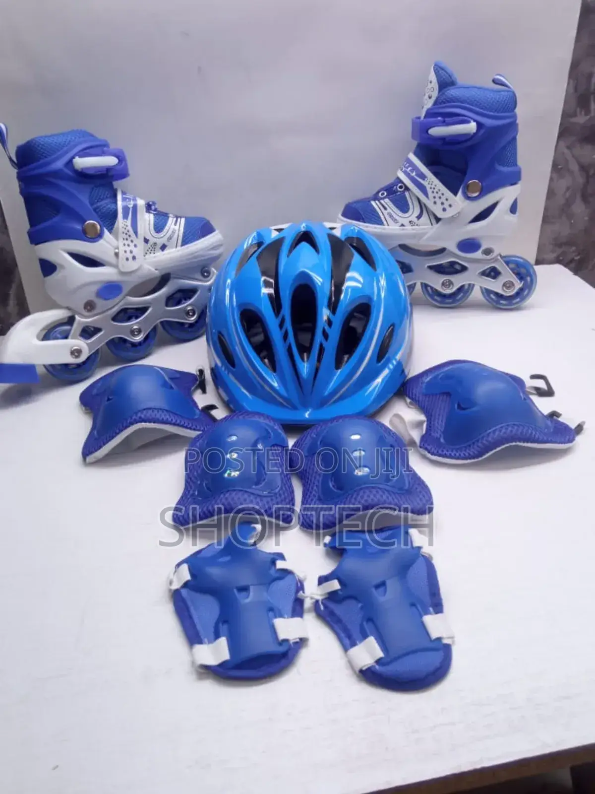 Skate Shoe Full Set Available 
With Hard Helmet
