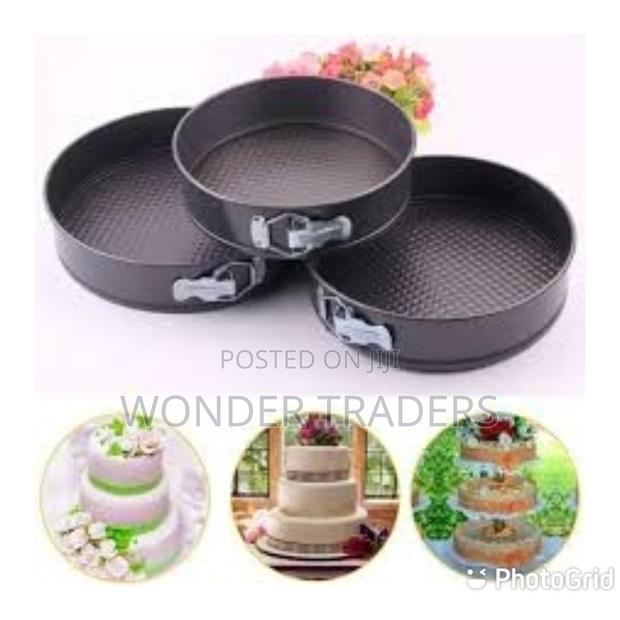 3pcs Cake Moulds/Baking Tins - main view