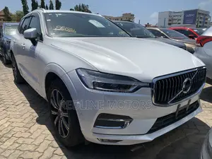 Volvo XC60 T5 R-Design AWD 2018 White