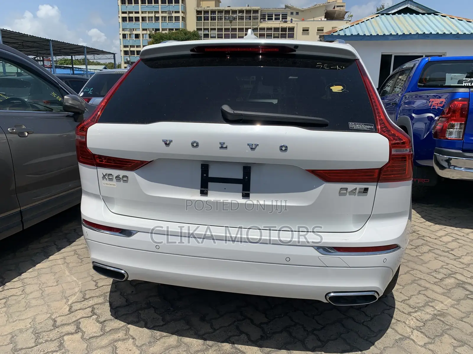 Volvo XC60 T5 R-Design AWD 2018 White