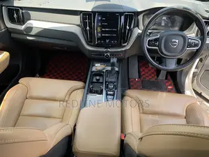 Volvo XC60 T5 R-Design AWD 2018 White