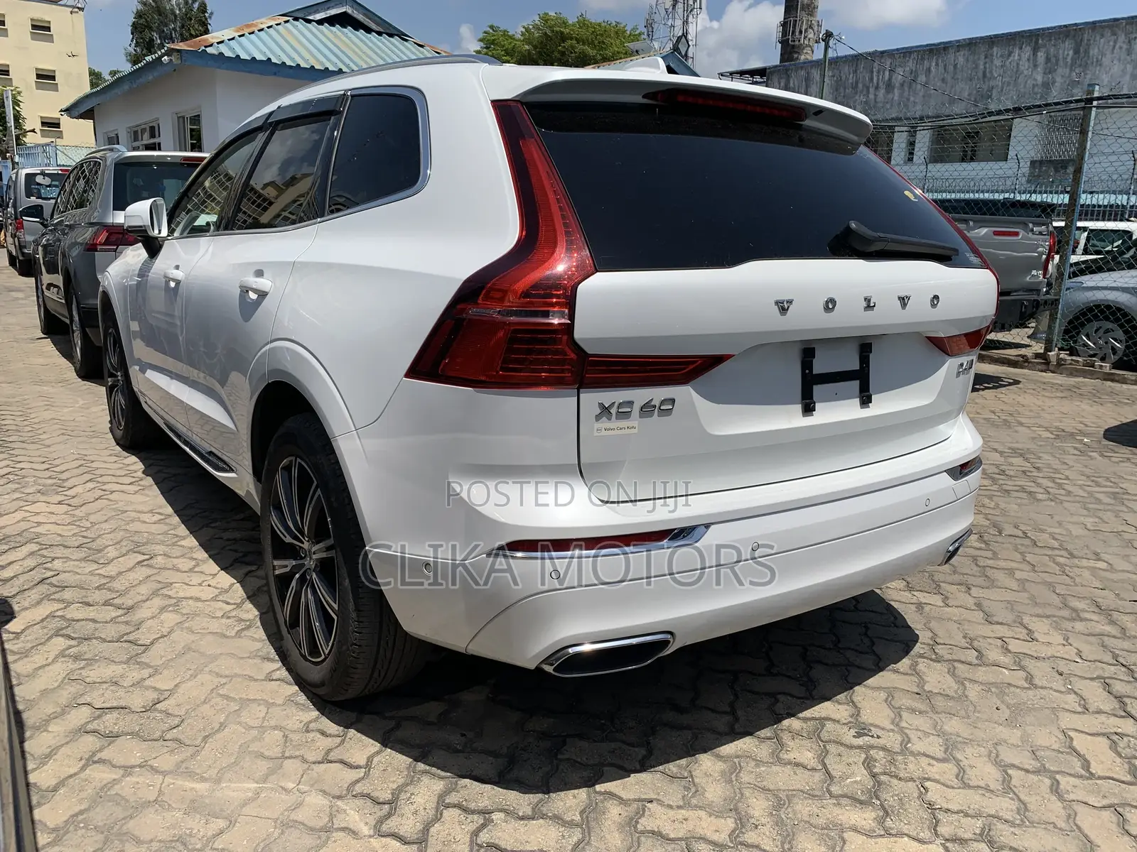 Volvo XC60 T5 R-Design AWD 2018 White