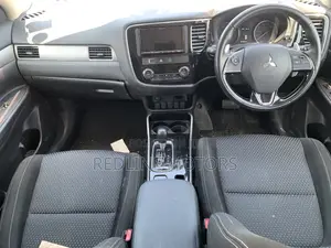 Mitsubishi Outlander SE AWC 2017 Silver