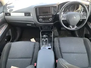Mitsubishi Outlander SE AWC 2017 Silver