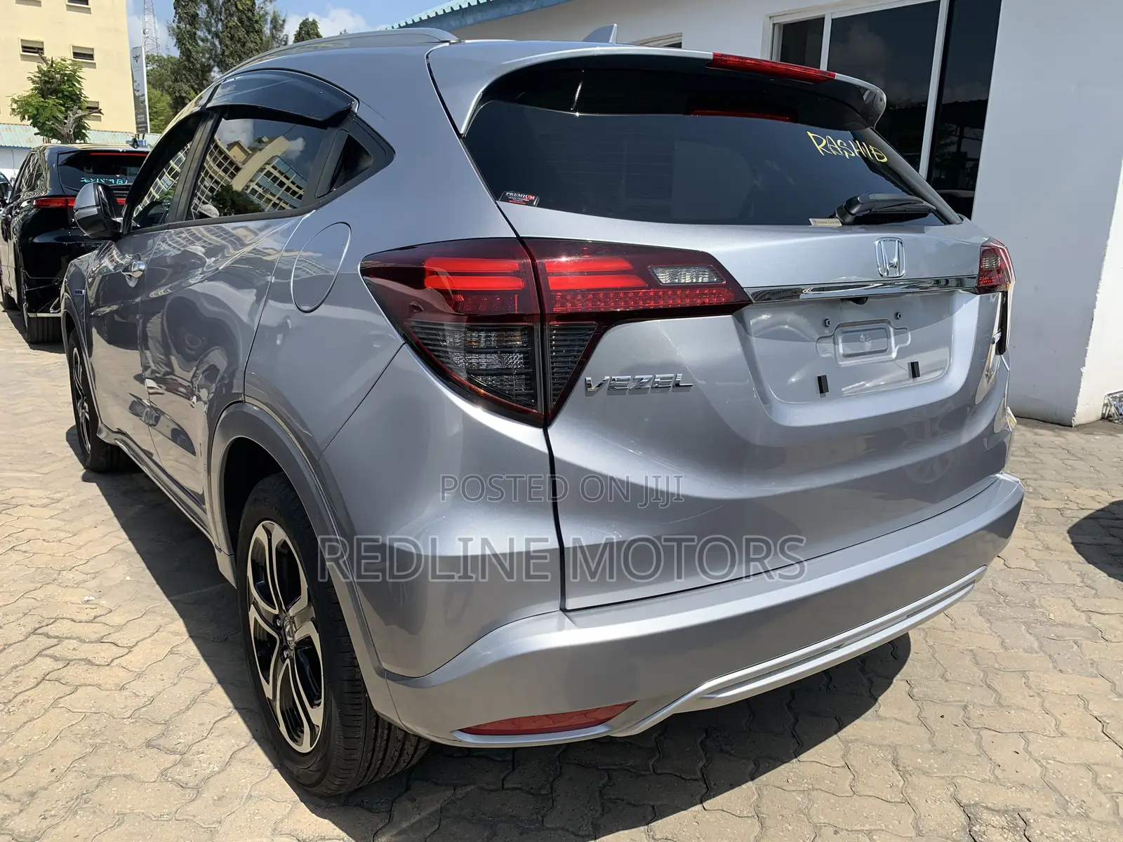 Honda Vezel 1.5 Hybrid 2WD 2018 Silver