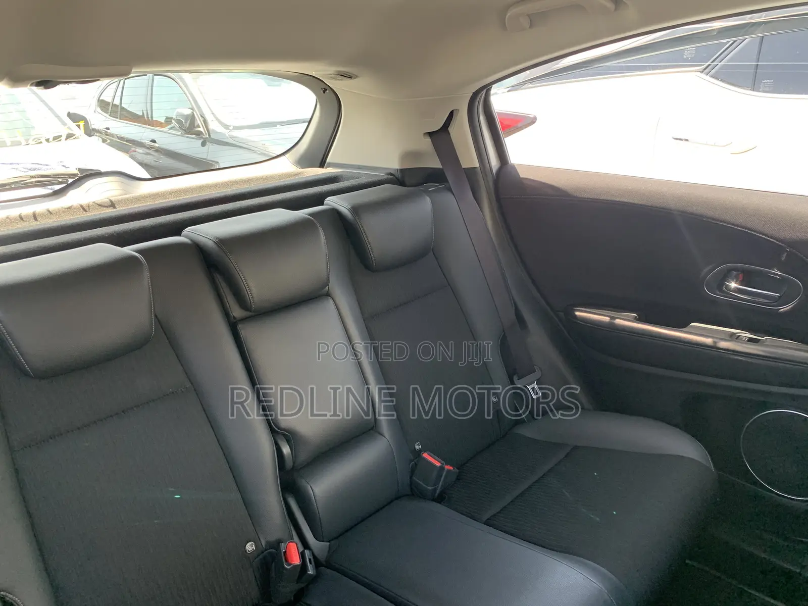 Honda Vezel 1.5 Hybrid 2WD 2018 Silver