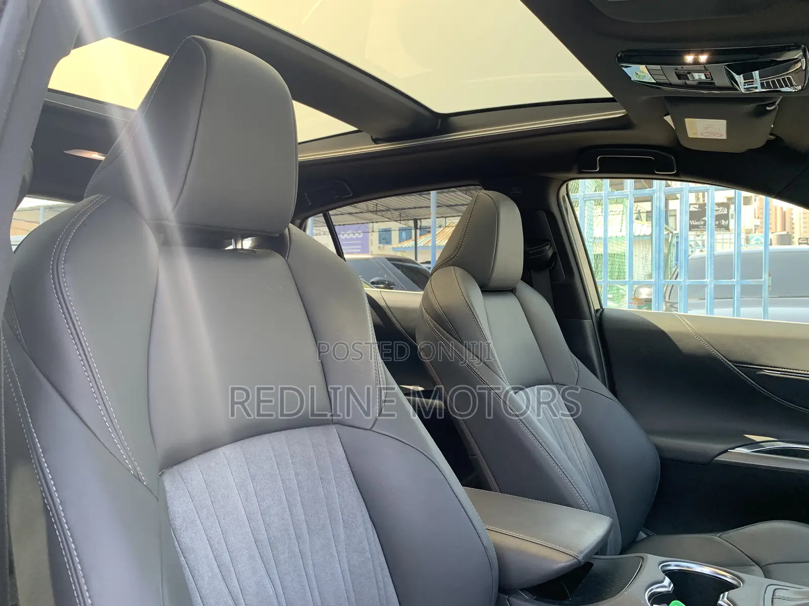 Toyota Harrier 2.5 Hybrid 4WD 2021 Black