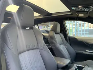 Toyota Harrier 2.5 Hybrid 4WD 2021 Black