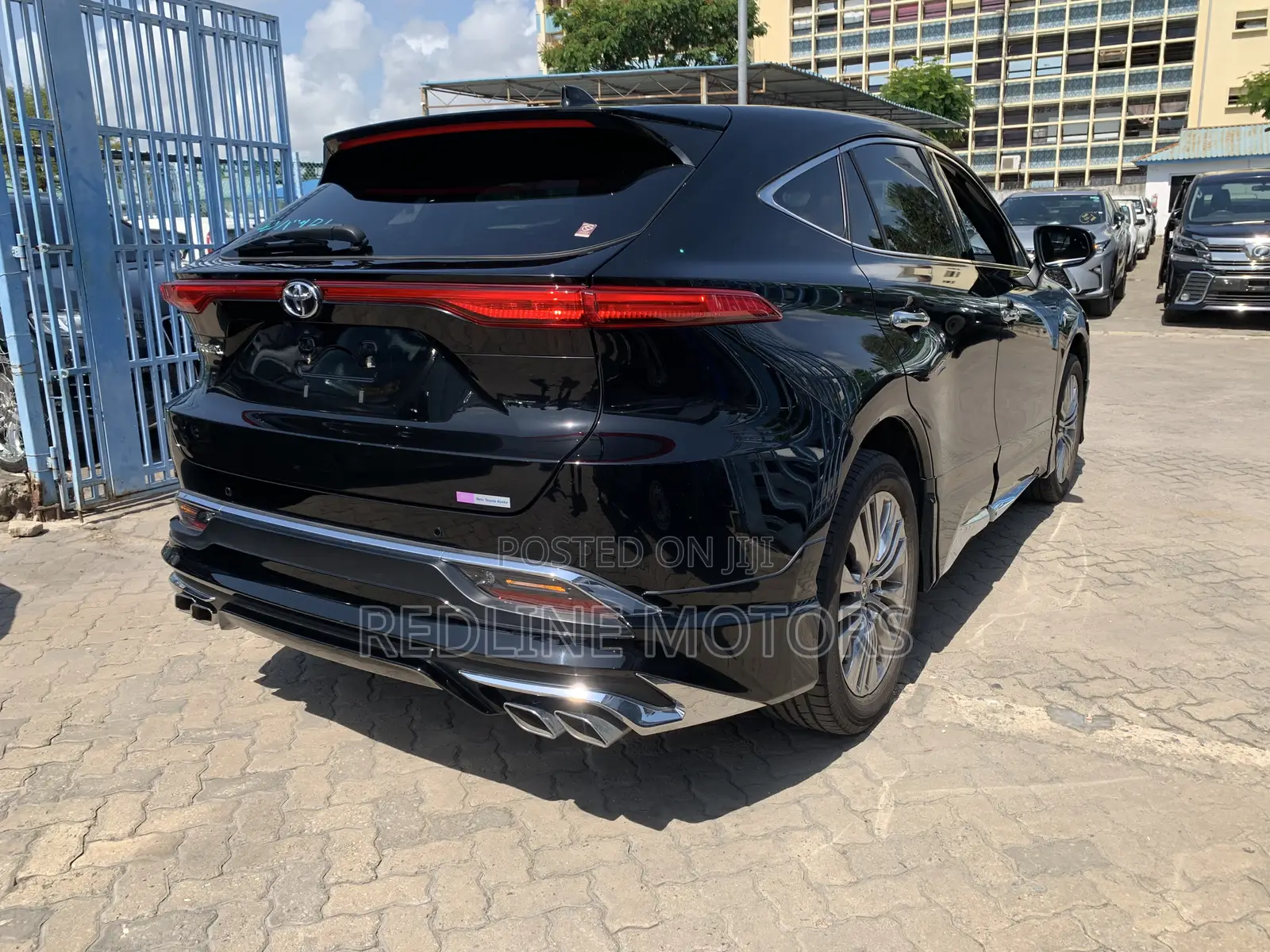 Toyota Harrier 2.5 Hybrid 4WD 2021 Black
