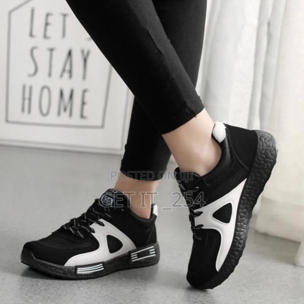 *Ladies Classic Sneakers * *Size 35- 40* *