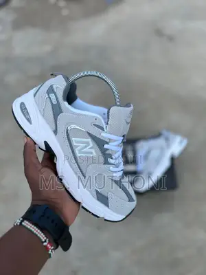 New Balance 530