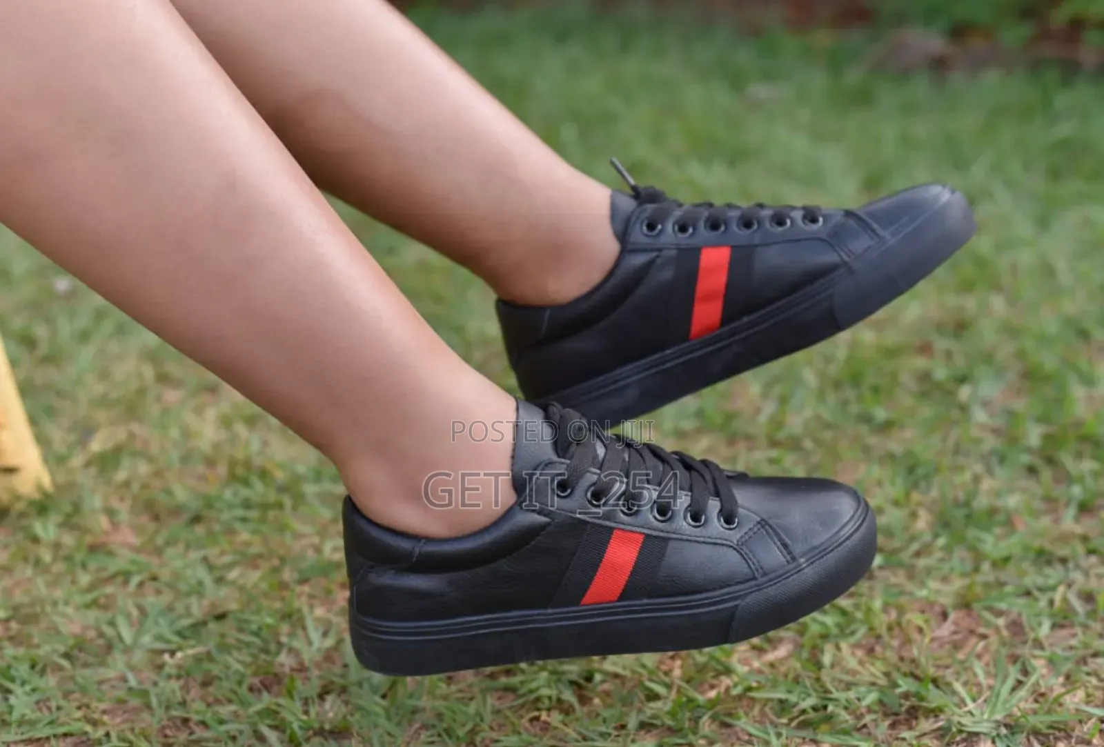 ! Restocked Classic Women Sneaker Sizes 37-41