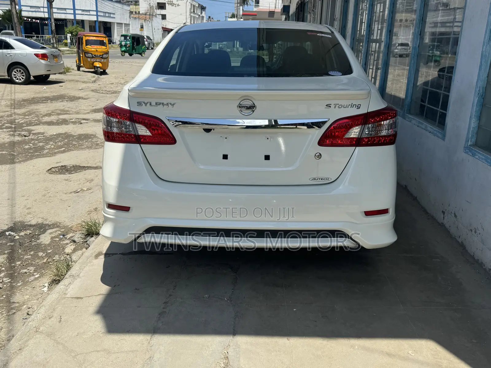 Nissan Bluebird 2018 White