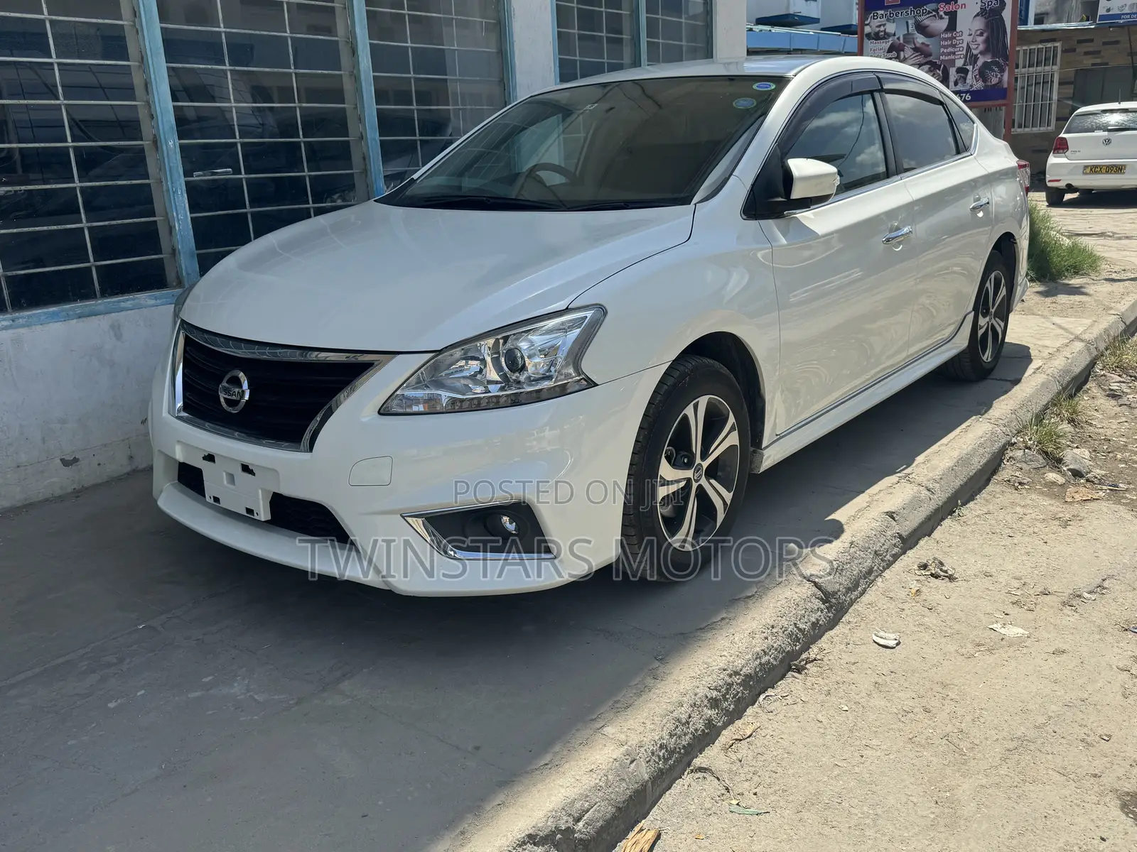 Nissan Bluebird 2018 White