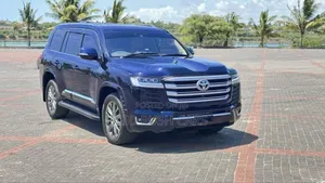 Toyota Land Cruiser 2023 Blue