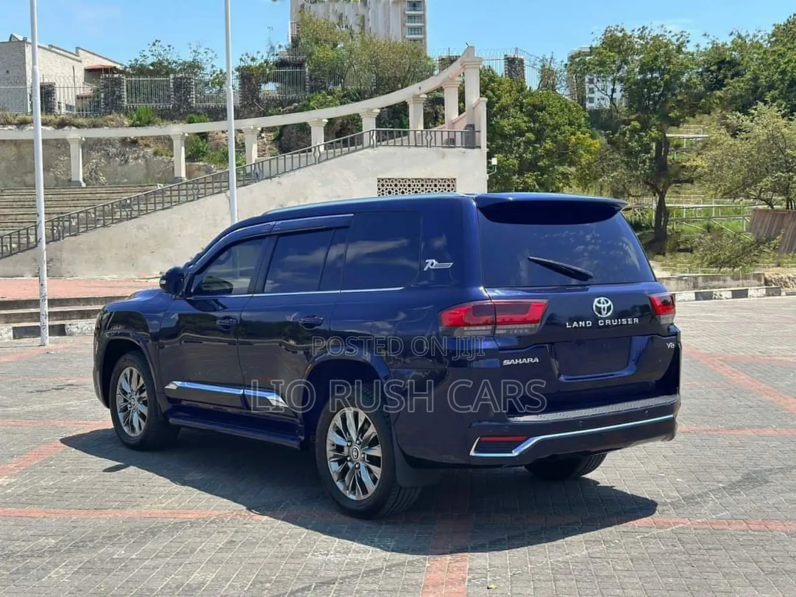 Toyota Land Cruiser 2023 Blue